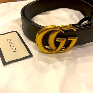 Authentic Gucci Black Belt - Hardly Worn - Size 80.